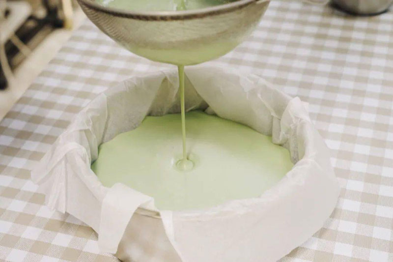 開心果味巴斯克蛋糕(圖10) 開心果味巴斯克蛋糕(圖10)