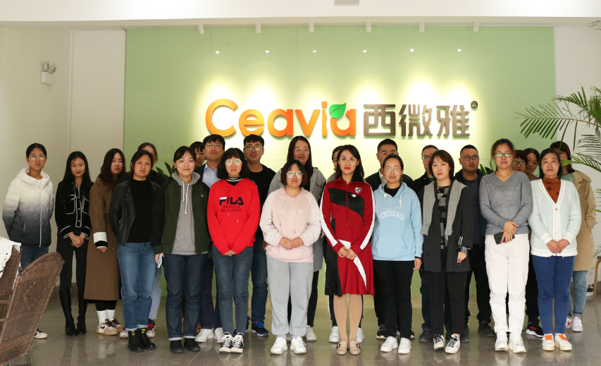 西微雅邀請(qǐng)美國(guó)加州葡萄干管理委員會(huì)陸老師為員工進(jìn)行產(chǎn)品培訓(xùn)(圖14)